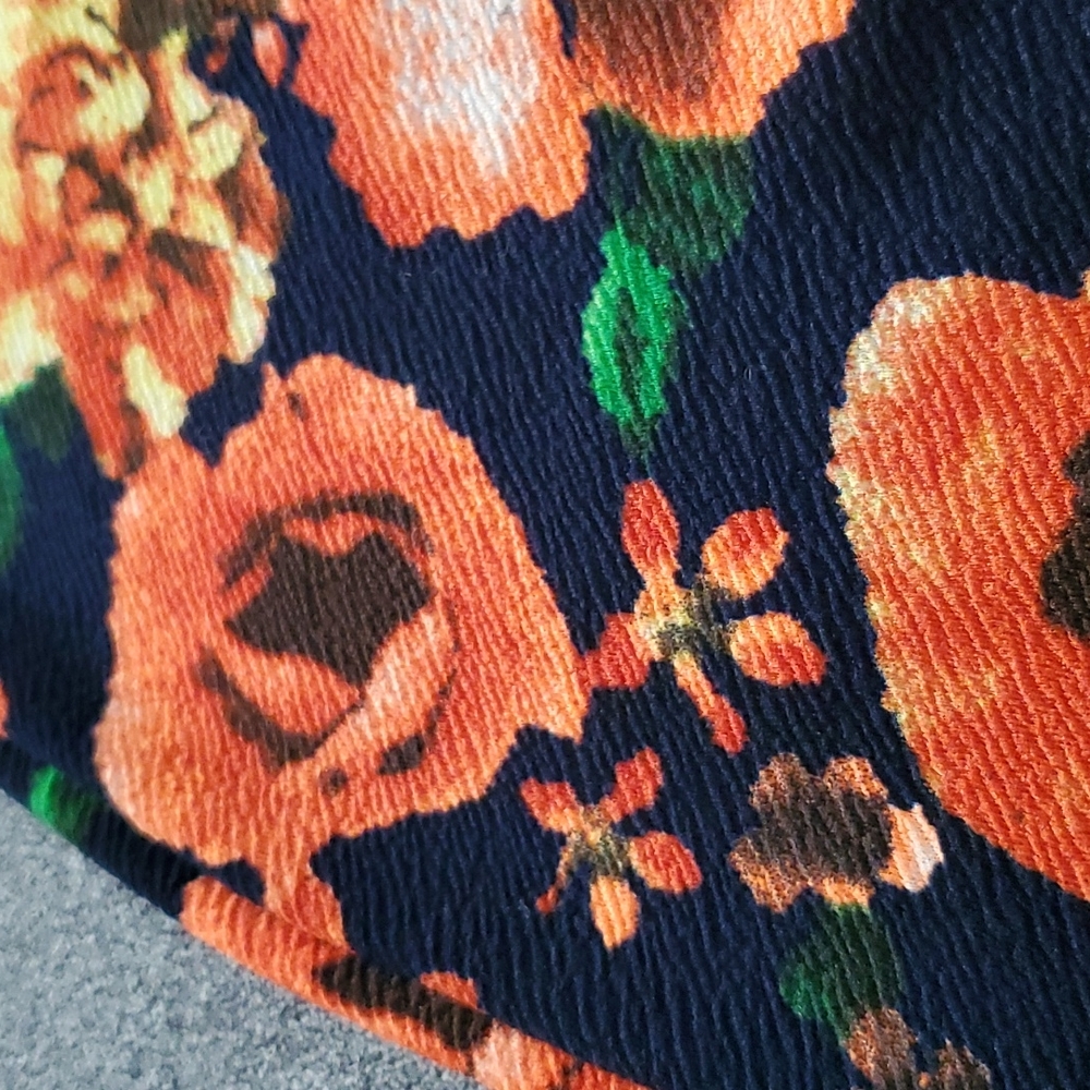 🆕️ ViJo Couture Black & Orange Floral Bodycon Dress SIZE: S - Picture 5 of 13